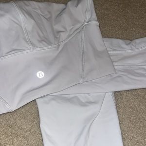 White lululemon leggings